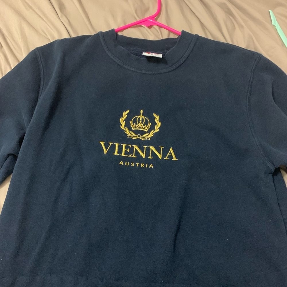 vienna sweatshirt
